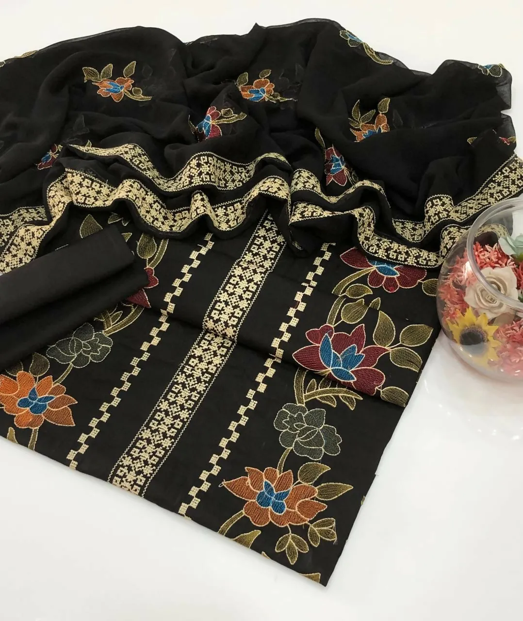 3 PC Unstitched GTM Lawm Embroidery Shirt & Trouser With Chiffon Dupatta