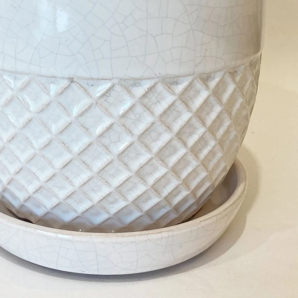 6 inch White Acorn Bell Ceramic Planter