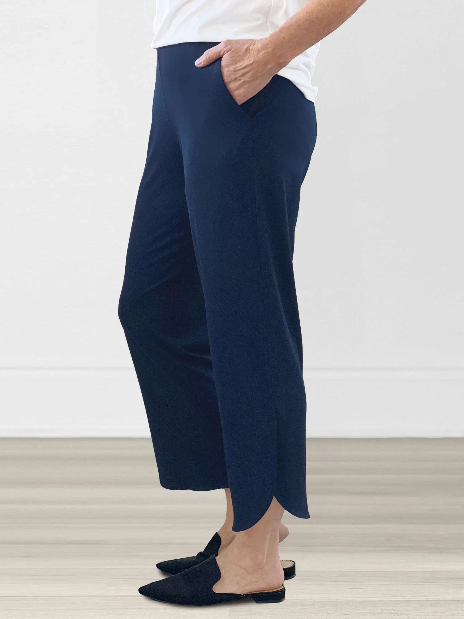 Akira tulip hem capri pant - FINAL SALE