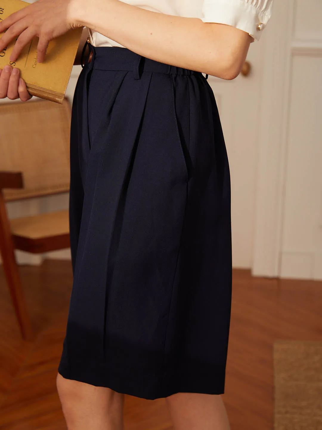 Daiki Chiffon Straight Shorts