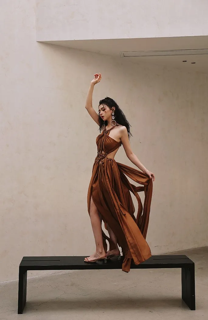 DOLLY Elegant Brown Halter Neck Loose High Waist Pleated Resort Dress-VEe