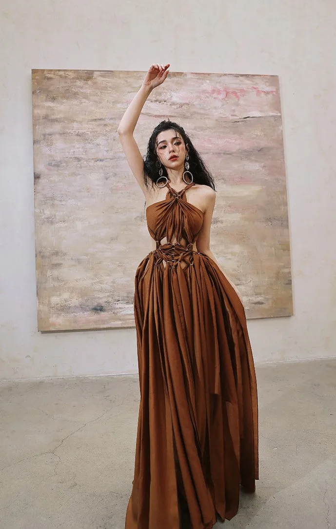 DOLLY Elegant Brown Halter Neck Loose High Waist Pleated Resort Dress-VEe