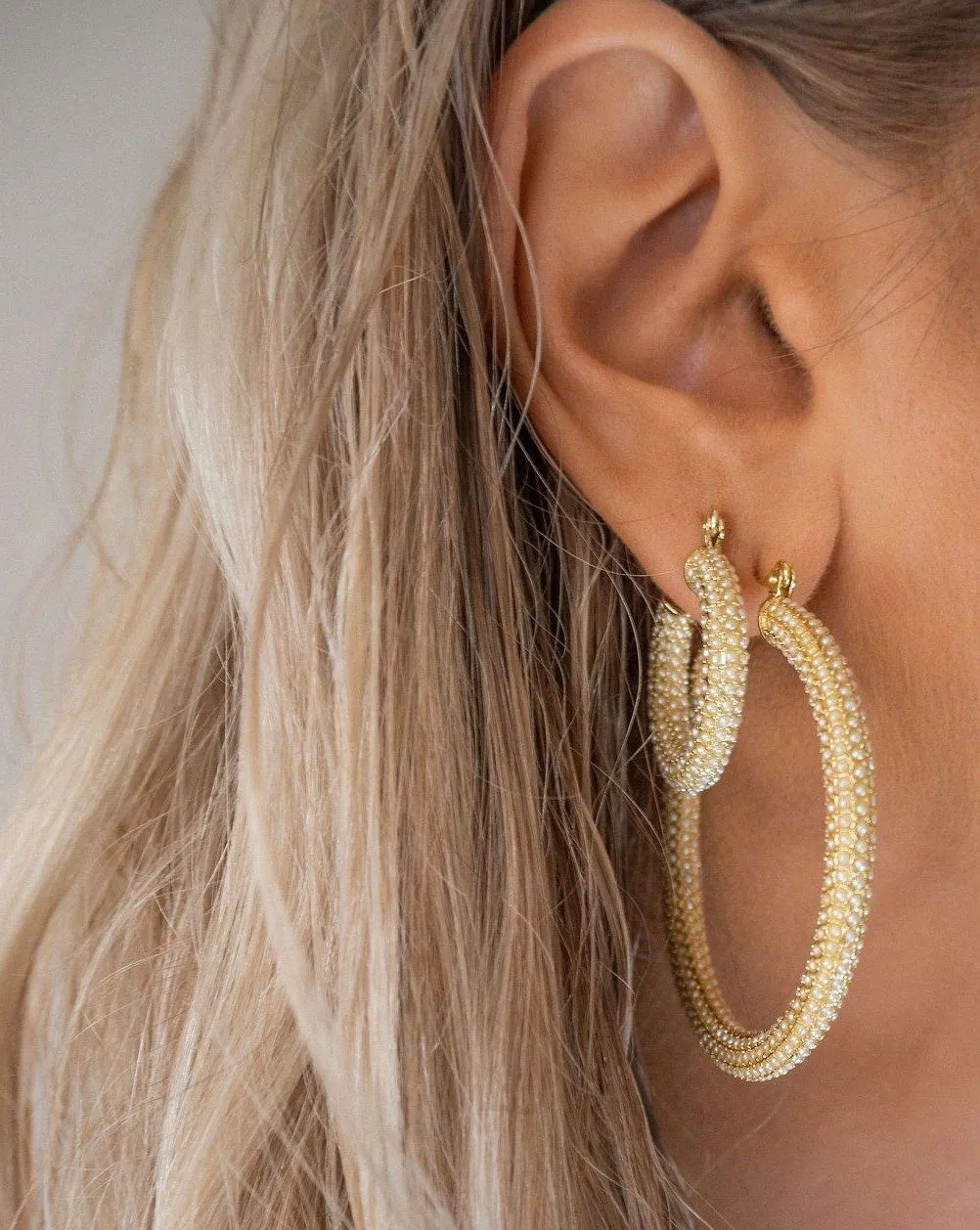 Pave Amalfi Hoops - Gold & Pearl