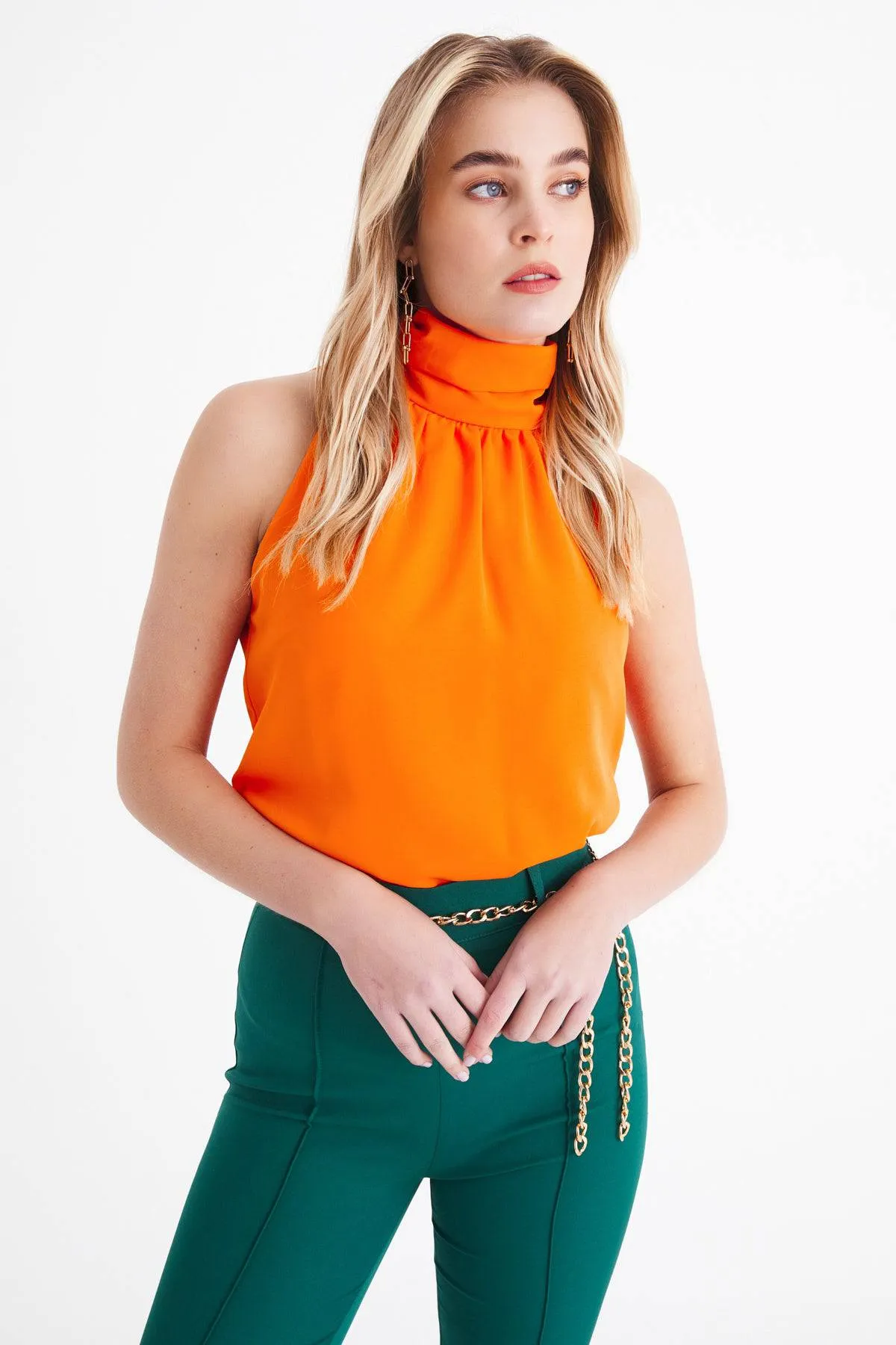 Sleeveless Top with ruffle neckline - ORANGE