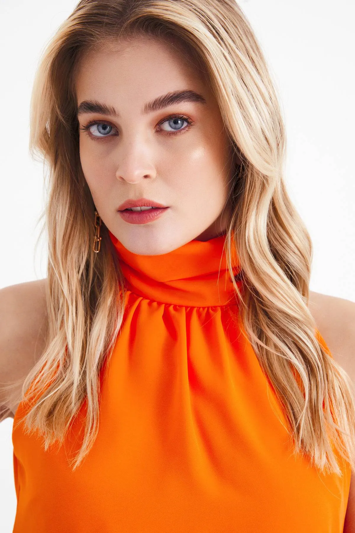 Sleeveless Top with ruffle neckline - ORANGE